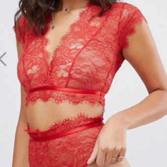 lingerie 340x340 - En panne d'idées cadeaux pour la Saint-Valentin ?