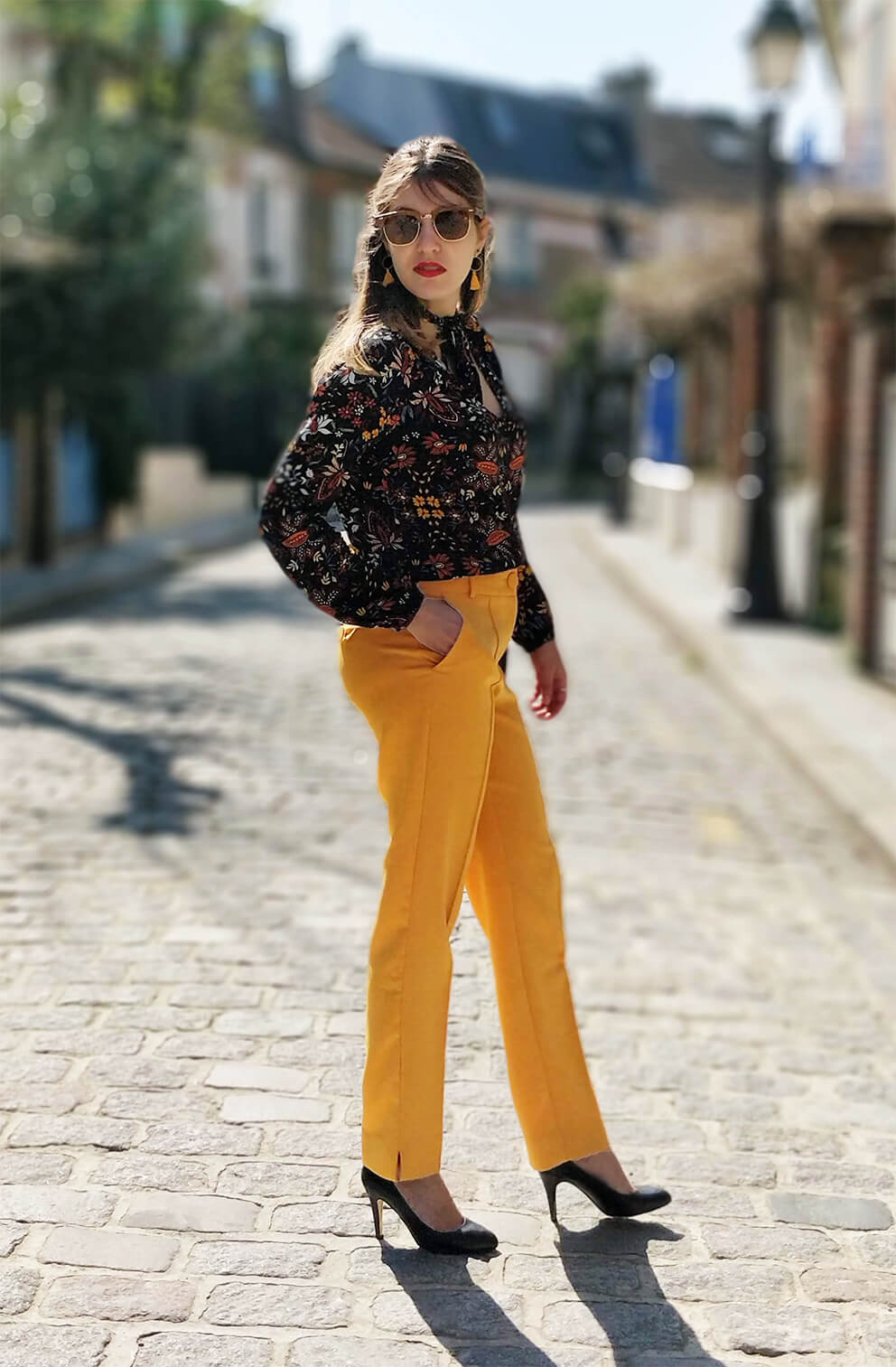 blog 19 janvier tenue pantalon jaune printemps - Du bonheur et de la couleur