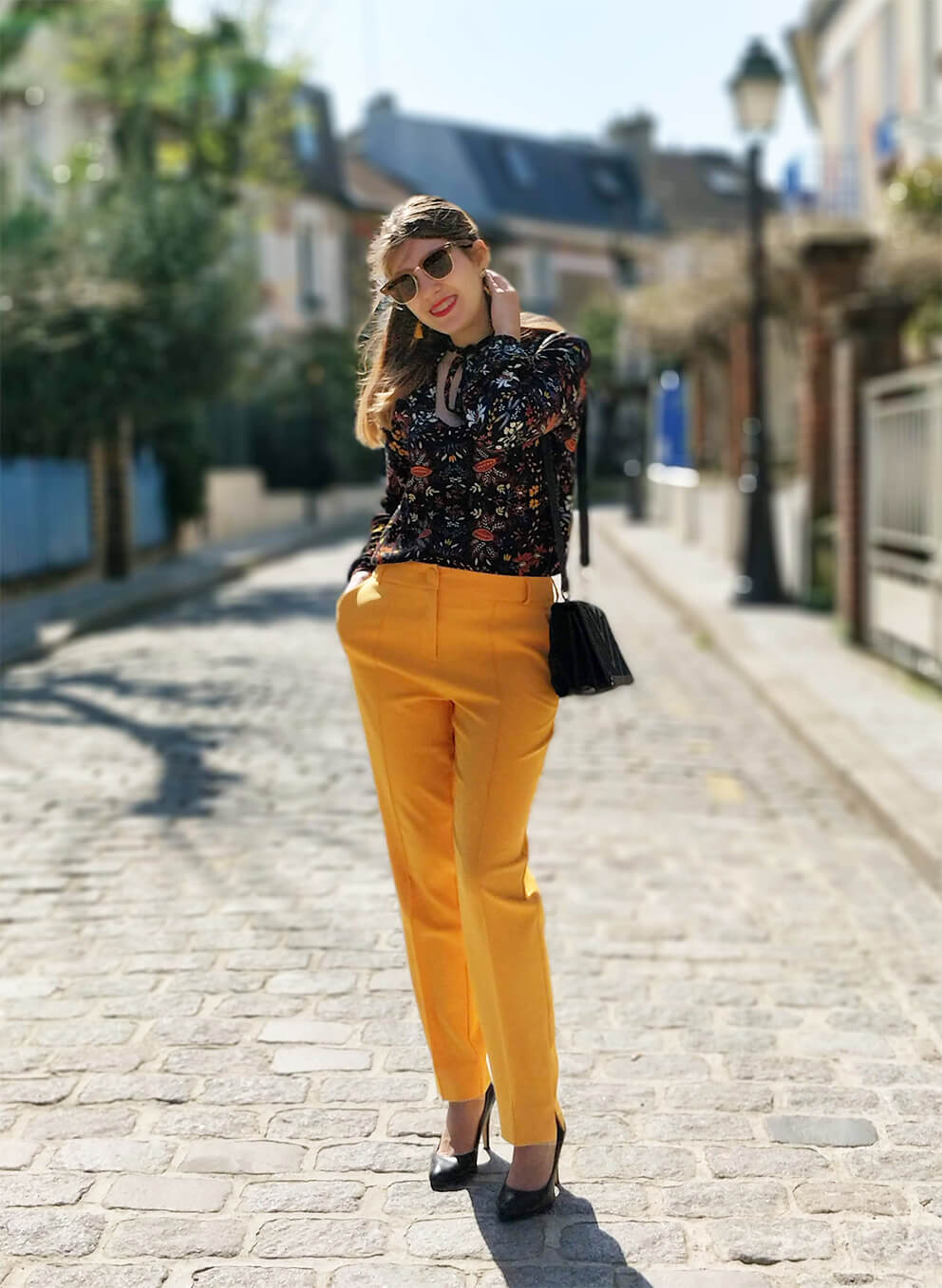 blog tenue pantalon jaune printemps - Du bonheur et de la couleur